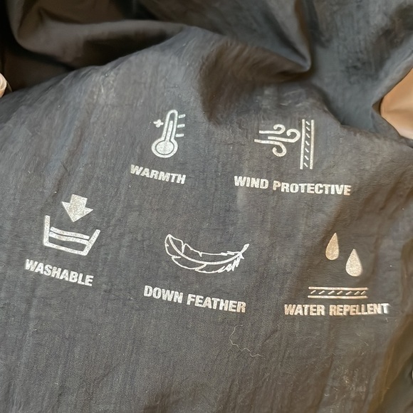 Zara - Toddler Puffer - Size 3-4 years. - Picture 6 of 7